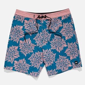 Banks Journal Daisy Chain Board Shorts Size 36